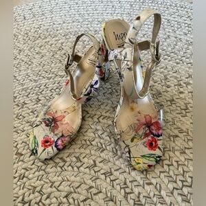 Impo Floral Slingback Heels in Cream with Red, Purple & Yellow Blooms 2.5” Heel